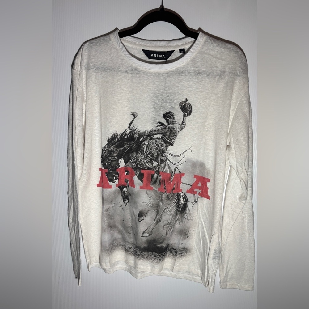 Arima White Graphic T-Shirt size small